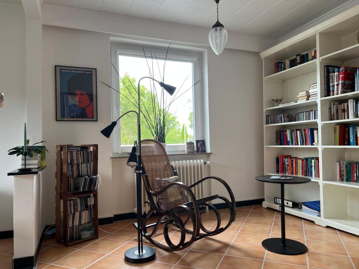 Aussergewoehnliches Haus Mit Sauna, Kamin Und Garten ヴィルヘルムスハーフェン エクステリア 写真