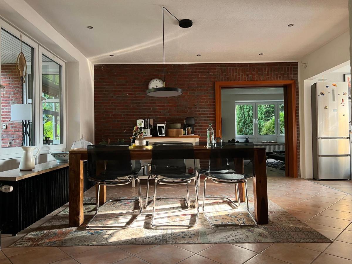 Aussergewoehnliches Haus Mit Sauna, Kamin Und Garten ヴィルヘルムスハーフェン エクステリア 写真