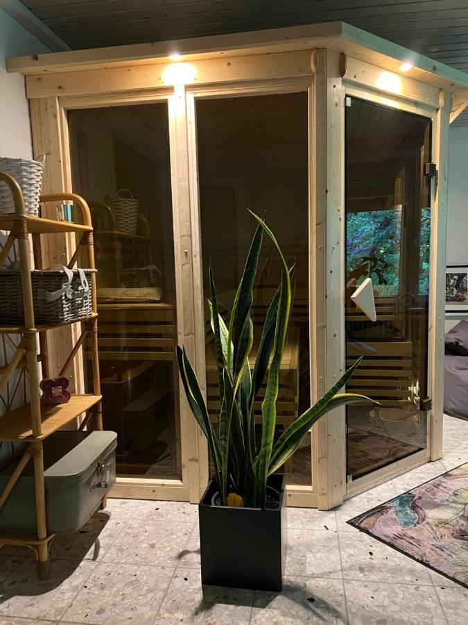 Aussergewoehnliches Haus Mit Sauna, Kamin Und Garten ヴィルヘルムスハーフェン エクステリア 写真